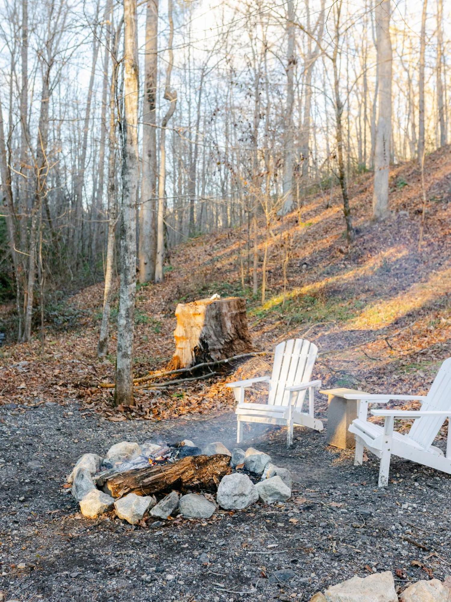 Отель Blythe Shoals Base Camp Cleveland Экстерьер фото