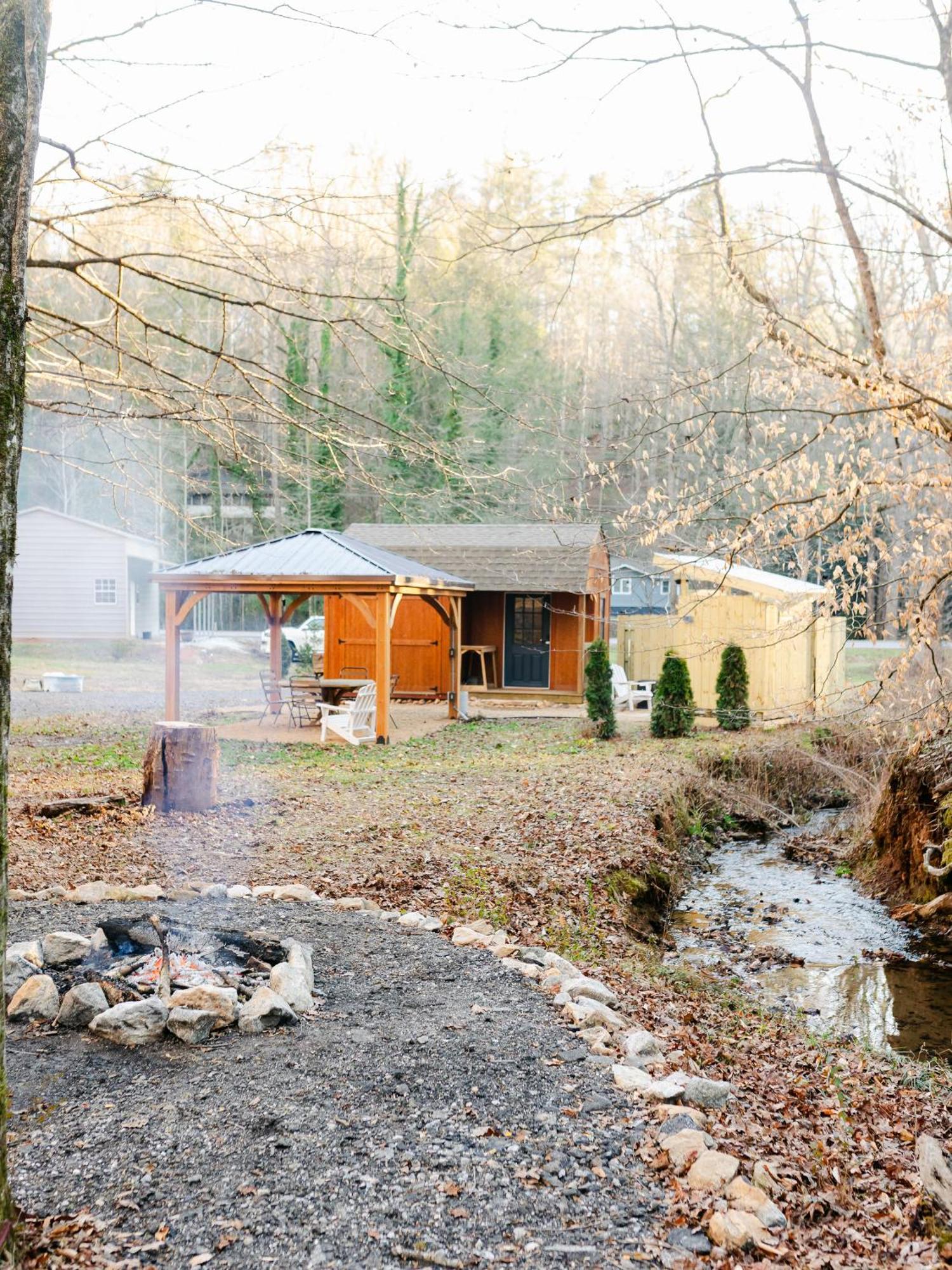 Отель Blythe Shoals Base Camp Cleveland Экстерьер фото